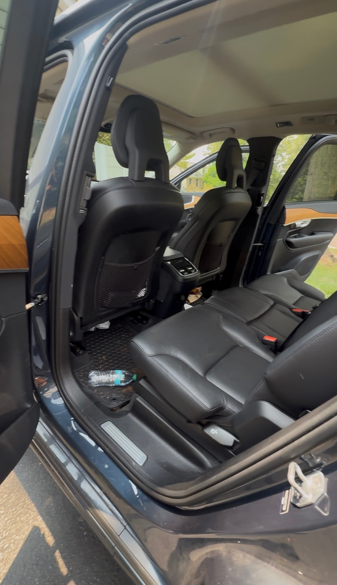 Volvo XC90 rear before detailing
