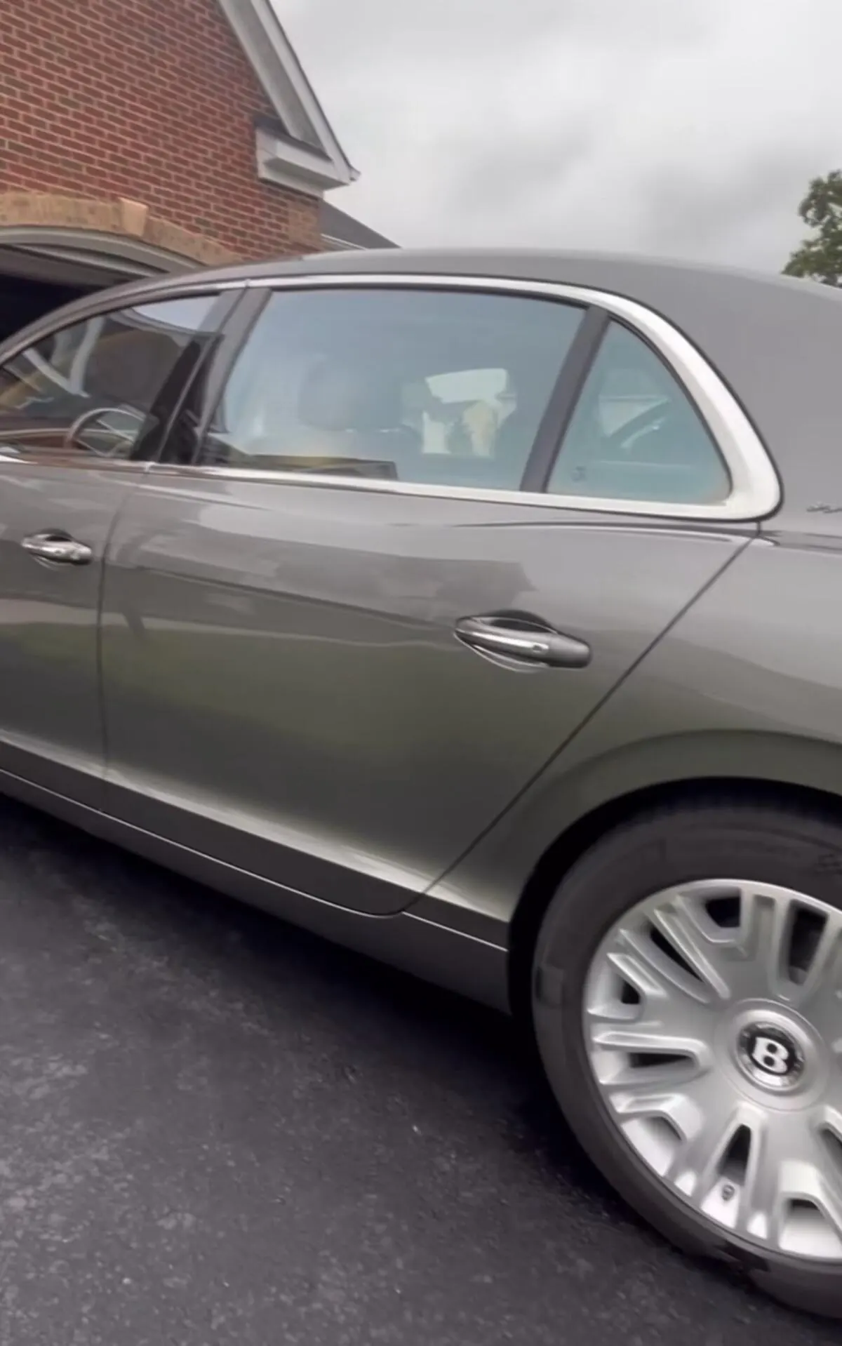 Exterior Wax & Shine — Bentley