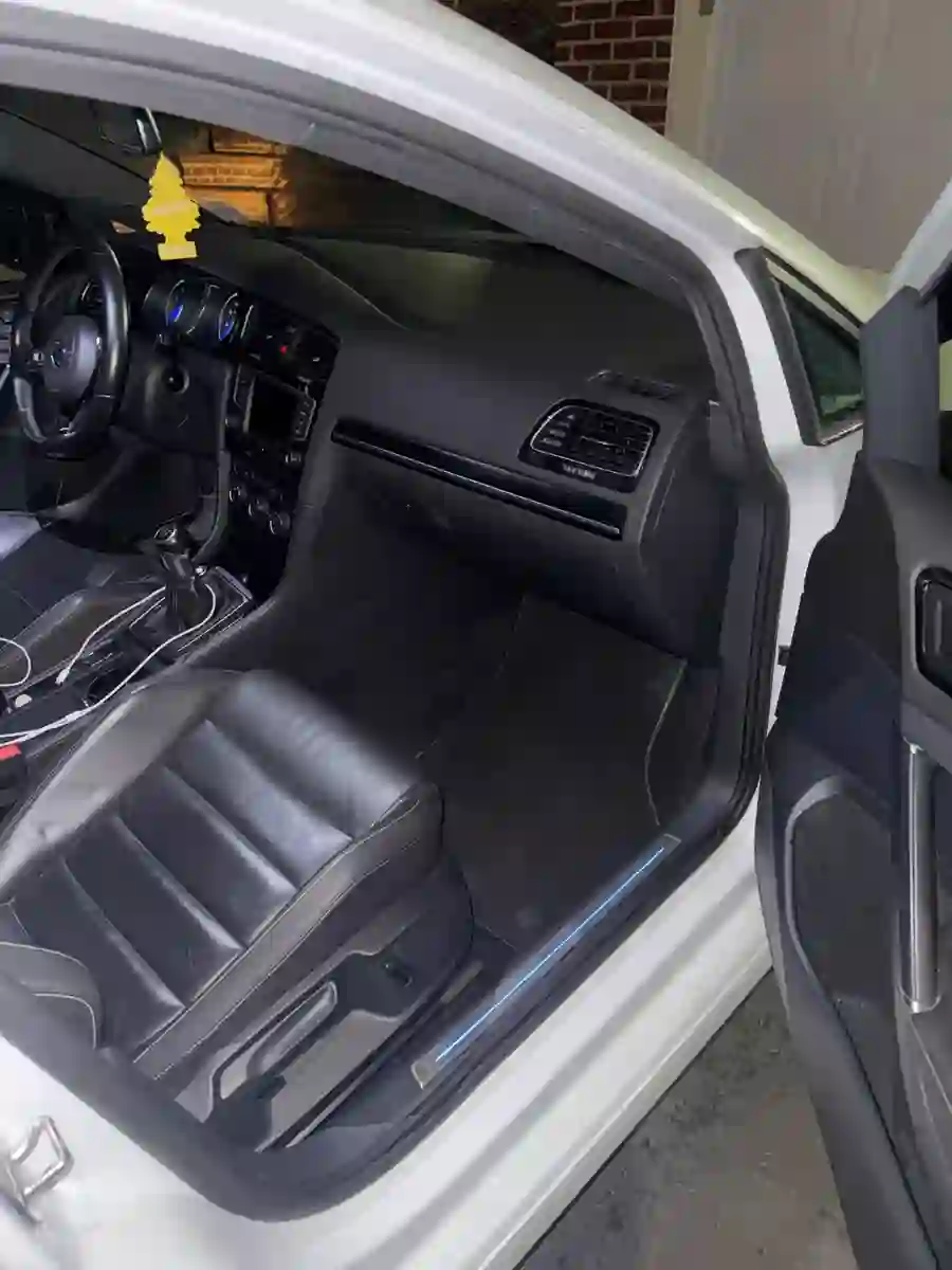 VW Golf R — Floor Mat & Carpet Detail after