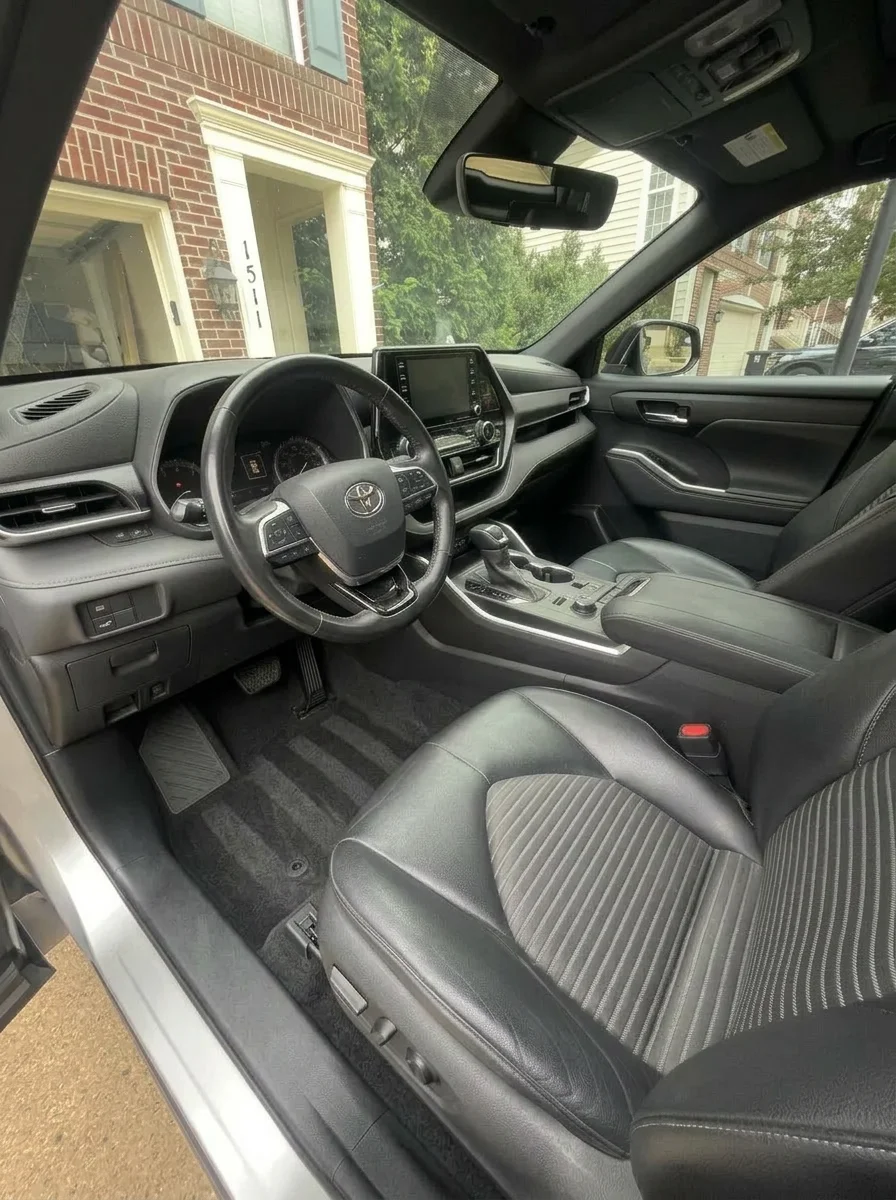 Toyota Highlander interior detail — after