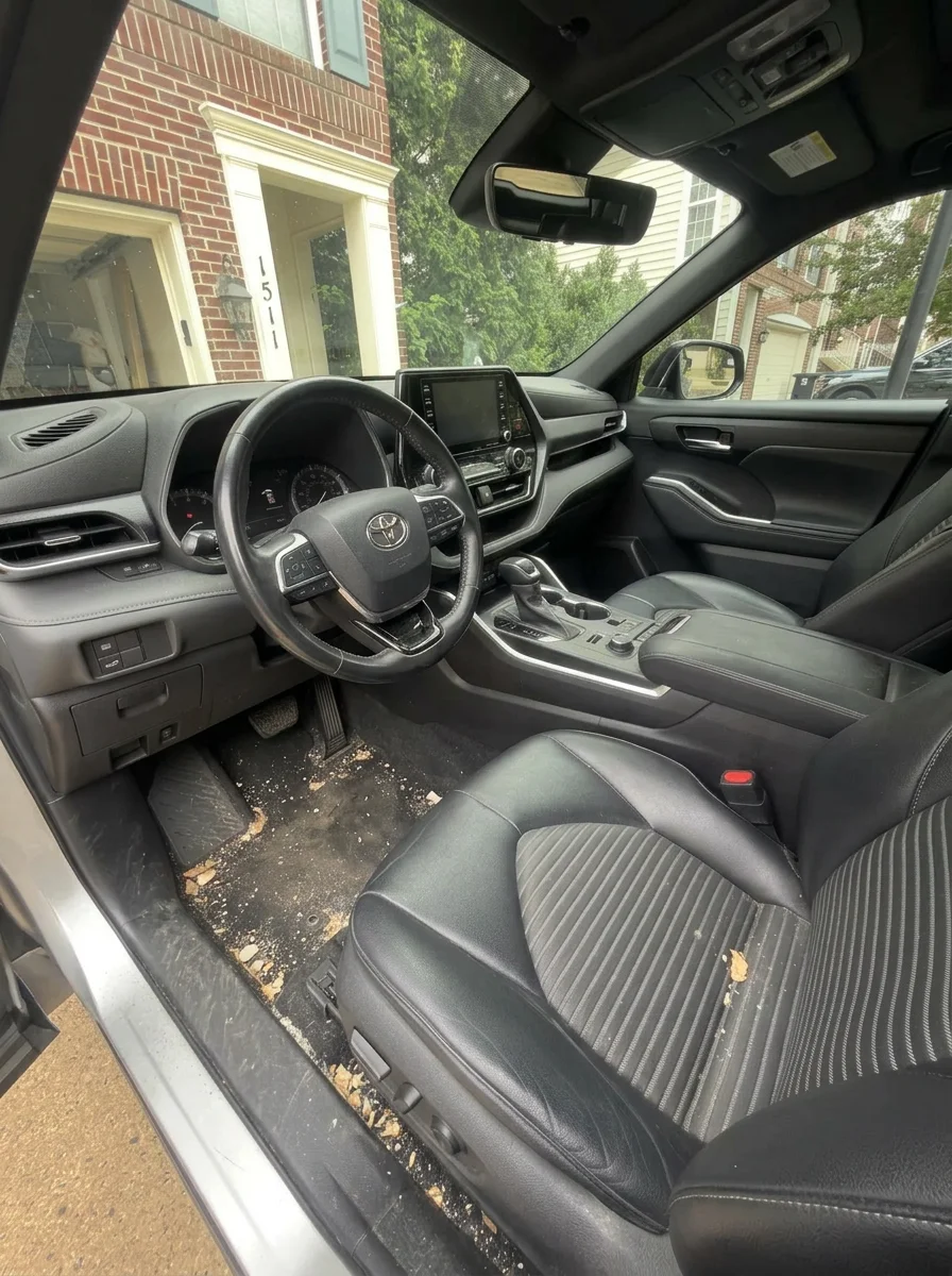 Toyota Highlander interior detail — before